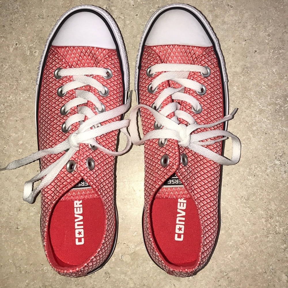 Radical Coral Embroidered Patterned Lowtop Chucks